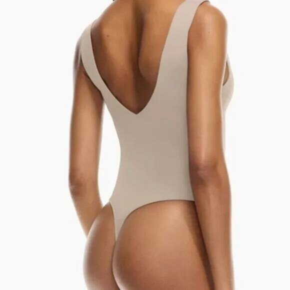 Aritzia Babaton Contour Bodysuit In Deep Taupe Size Large - Picture 5 of 5